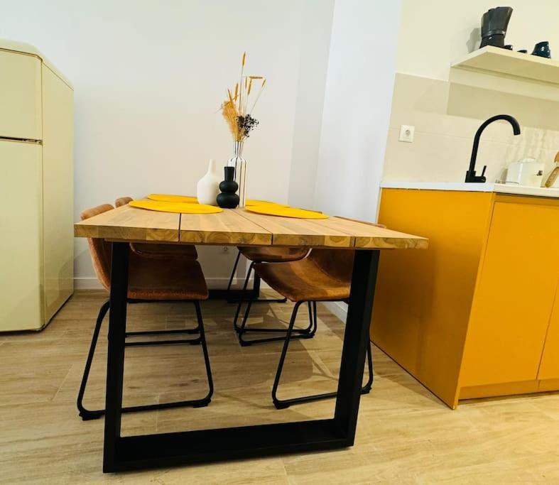 New Industrial Design Flat In Russafa Soho Apartment Valencia Exterior photo